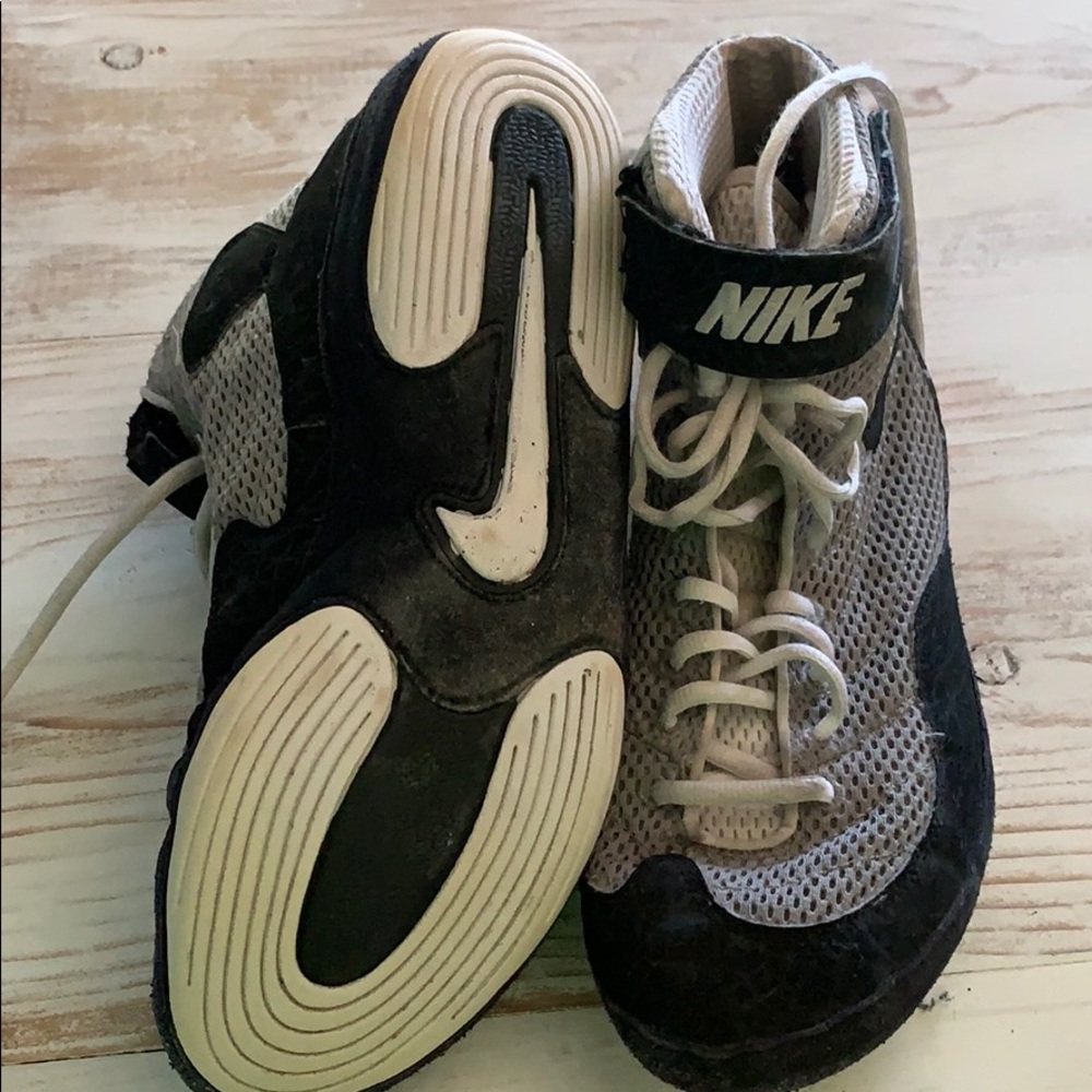 Nike Wrestling Shoes Men’s Size 10
